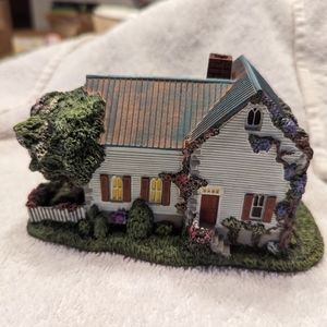 Gone with the wind vintage figurine, by Hawthorne and hand painted